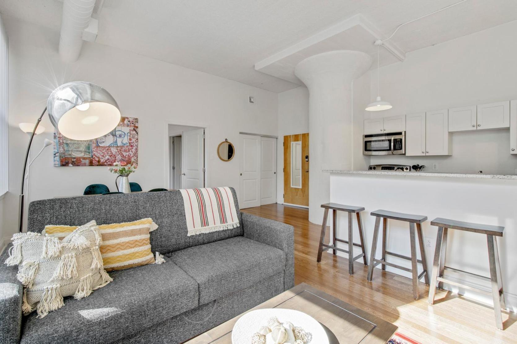 Sleeps 4! 2Br, Gym, Free Parking, Close To Major Attractions Filadélfia Exterior foto