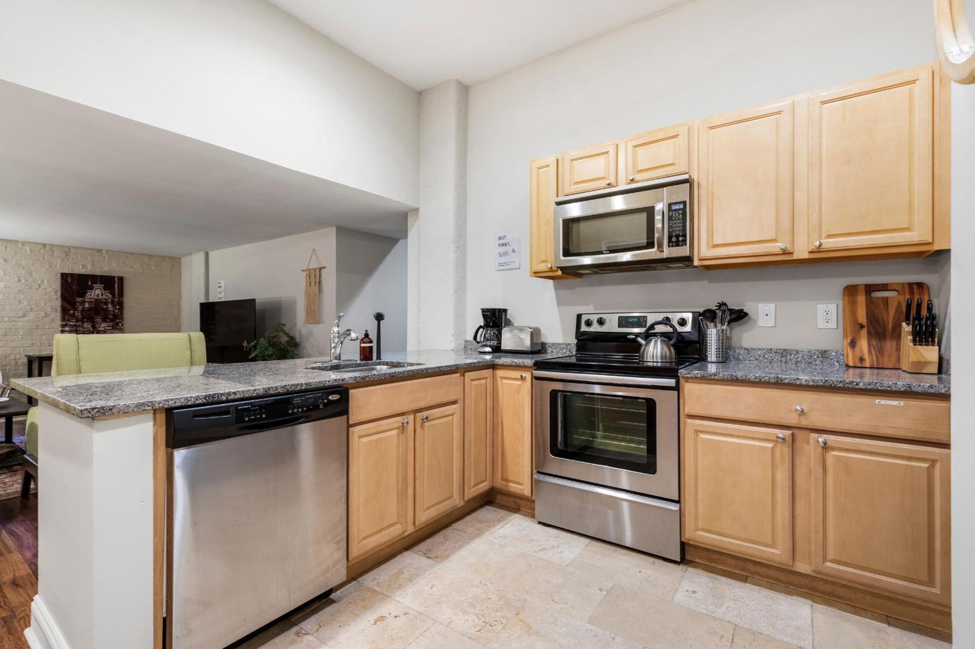 Sleeps 4! 2Br, Gym, Free Parking, Close To Major Attractions Filadélfia Exterior foto